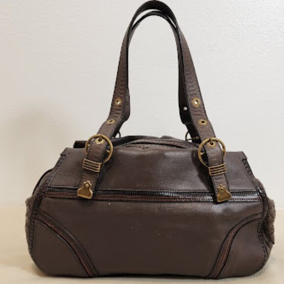 Bottega Veneta Intrecciato hand bag. Surface rubs but no tears holes or snags.